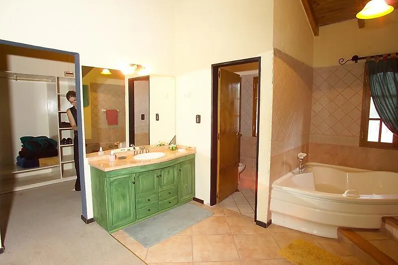 Casona Familiar Potrerillos Y Cabanas Μεντόζα Σαλέ